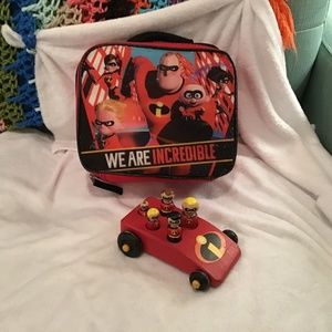 Incredibles Wooden peg set with wooden car and carry case